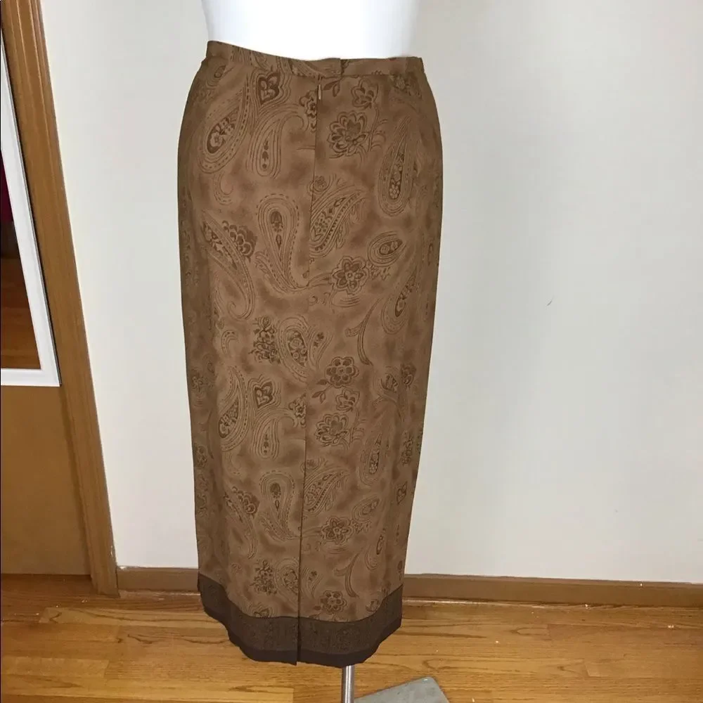 Emma James / Liz Claiborne brown 2 pc skirt and top size 14.